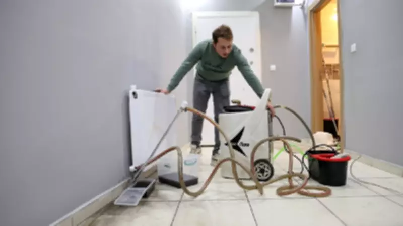 Evde Kalorifer Petek Temizliği Rehberi: Adım Adım Yöntemler ve Dikkat Edilmesi Gerekenler