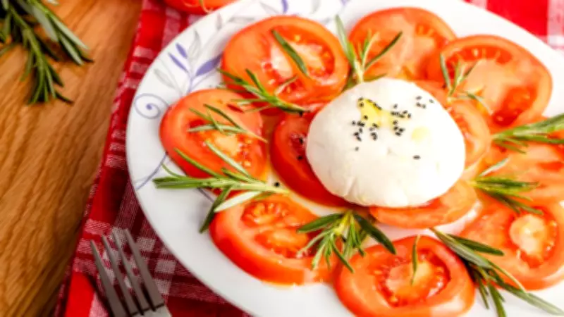 Evde Mozzarella Peyniri Yapımı: Doğal, Kolay ve Lezzetli Tarif