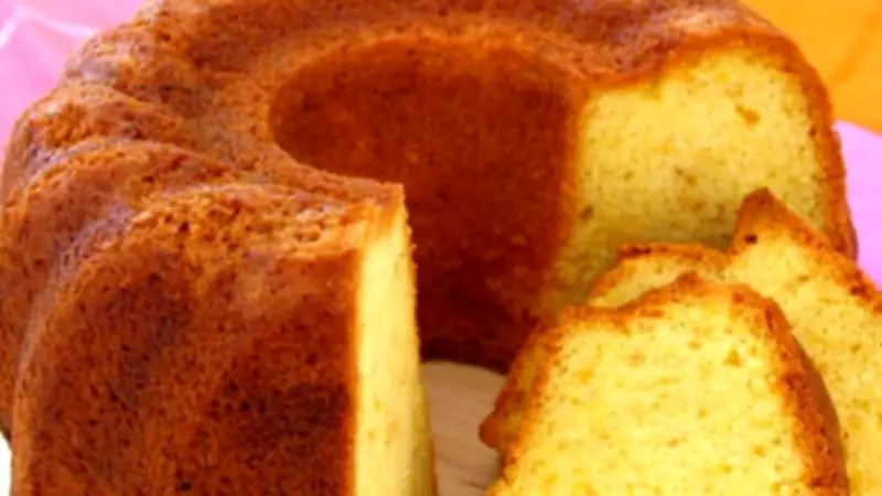 Evde Pratik ve Nefis Sade Kek Tarifi: Malzemeler ve Püf Noktaları