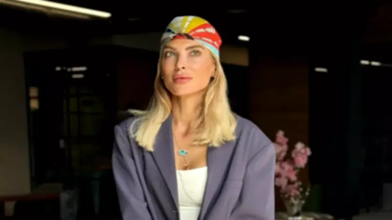 Şeyda Coşkun'un Parmak Arası Çizmeleri Sosyal Medyada Fırtına Kopardı