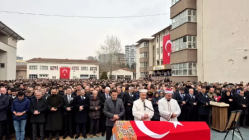 Fatma Nur Çelik İçin Okulunda Tören Düzenlendi, Saldırganın Geçmişi Ortaya Çıktı