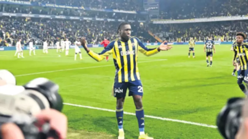 Fenerbahçe, Geriden Gelerek Avrupa'da Üçüncü Süper Lig'de Birinci Oldu