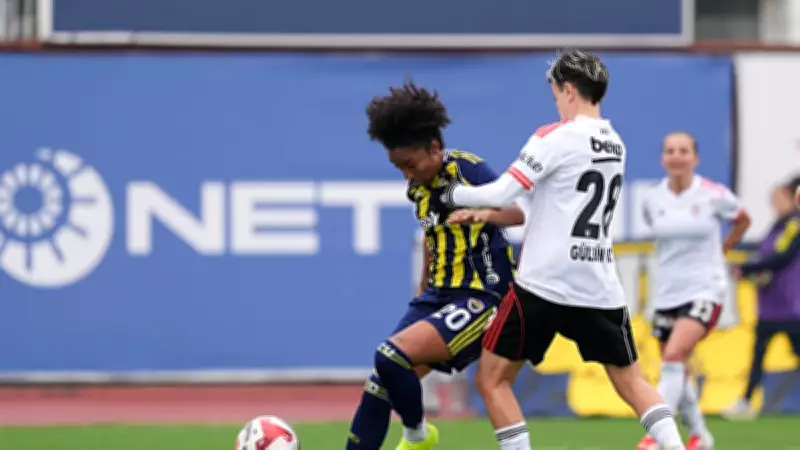 Fenerbahçe Kadın Futbol Takımı'na Sakatlık Darbesi: Marta Cox Ciddi Yaralandı