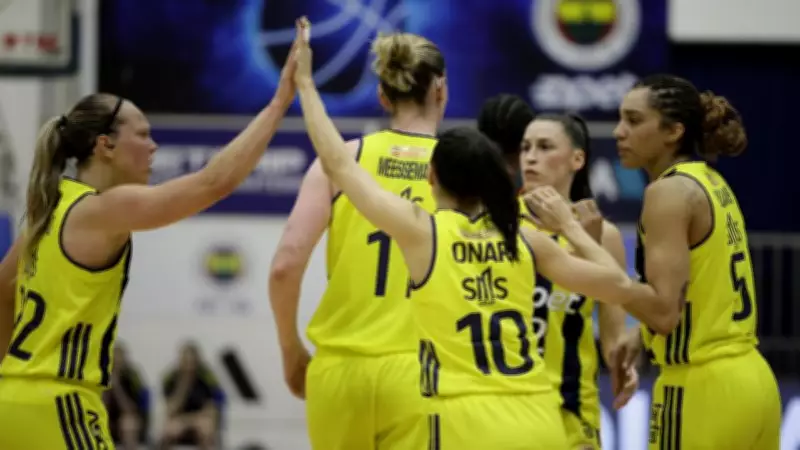 Fenerbahçe Opet, ÇBK Mersin'i 73-62 Yenerek Play-off Serisinde 1-0 Öne Geçti