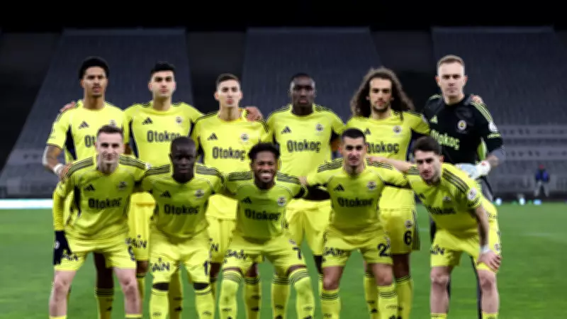 Fenerbahçe Süper Lig'de 4 Haftada 7 Puan Kaybetti, Zirve Yolunda Zorlanıyor