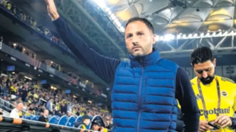 Fenerbahçe'de Domenico Tedesco Şoku: Hasta Teknik Direktör Maça Çıkamadı