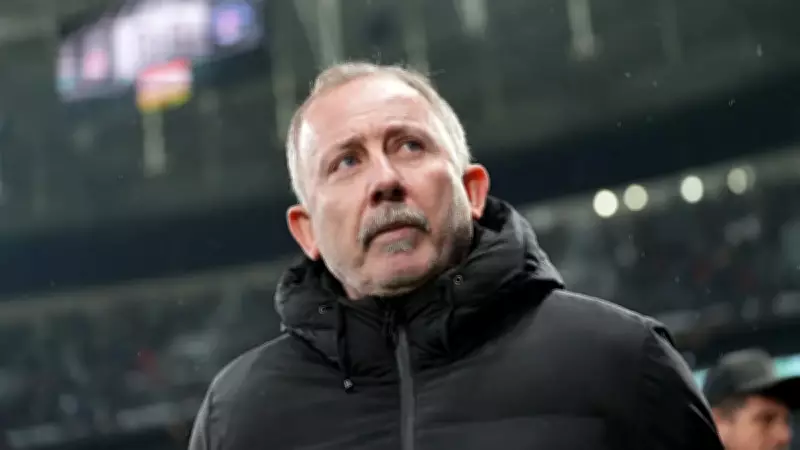 Fenerbahçe'nin Hedefindeki Stoper, Beşiktaş'ın Görüşme Masasında!