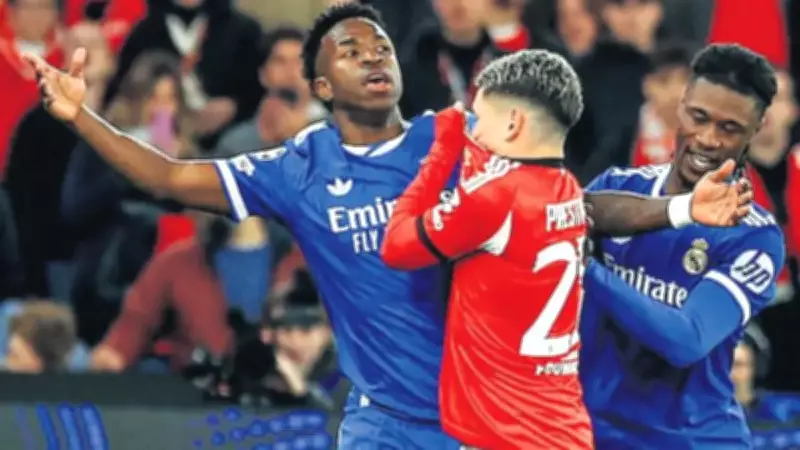 Futbolda Yeni Kural: Ağzını Kapatan Oyuncular İhraç Edilecek