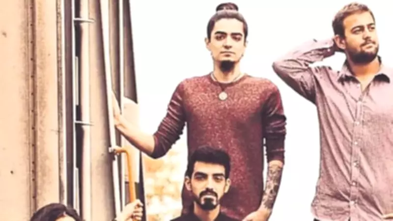 Galatasaray Marşı 1 Milyon İzlenmeyi Aştı, Ayıp Olmaz Mı Grubu Dijital Dünyada Fırtına Estiriyor