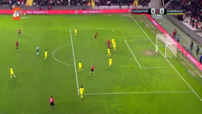 Gaziantep FK'nın Erken Golü Ofsaytla İptal Edildi! Fenerbahçe Karşılaşmasında Kritik An