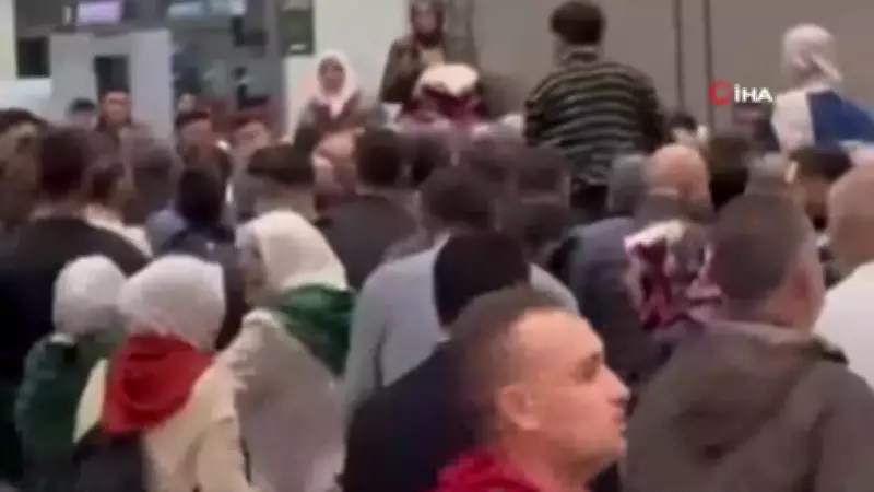 Gaziantep Havalimanı'nda Umre Yoğunluğunda Çıkan Kavga Panik Yarattı