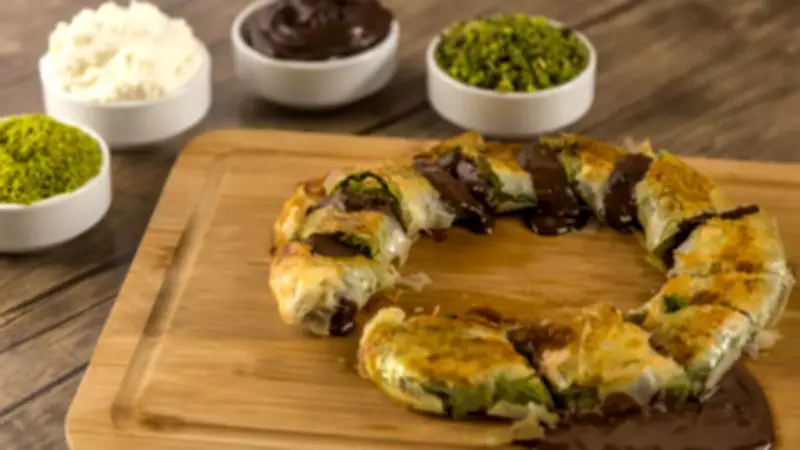 Gaziantep'in Geleneksel Katmeri Çikolata ile Buluştu: Modern Tarif