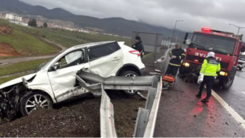 Gaziantep'te Feci Kaza: TAG Otoyolu Gişelerinde Kontrolden Çıkan Araç Bariyere Çarptı, 1 Kişi Hayatını Kaybetti