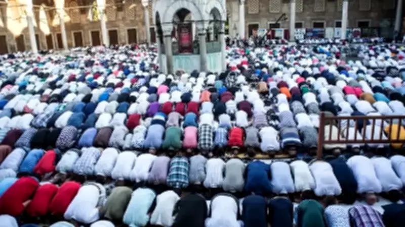 Gaziantep'te Ramazan Bayramı Namaz Saati Açıklandı: 2026'da Saat 07.04