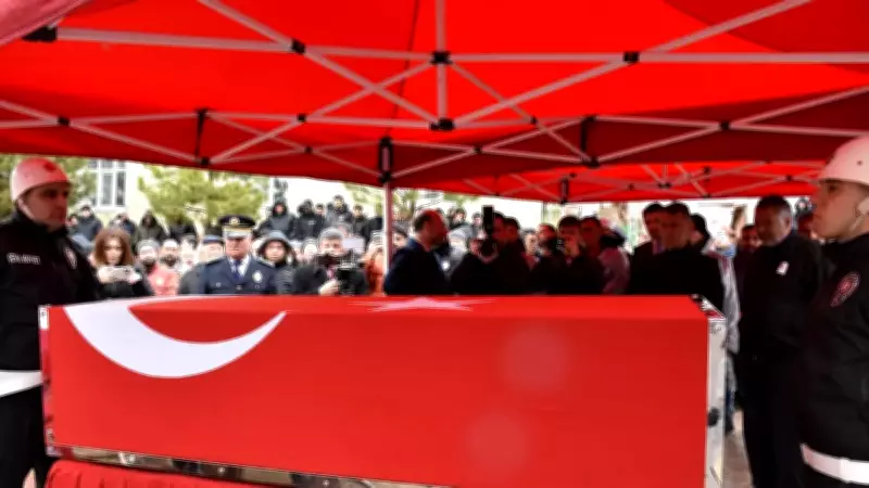 Görev Başında Şehit Olan Polis Memuru Serkan Ünal, Memleketinde Dualarla Toprağa Verildi