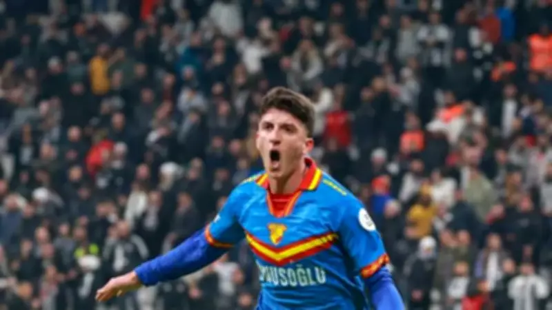 Göztepe'de Taha Altıkardeş Yedek Kulübesine Çekildi: Süper Lig Yıldızı Form Düşüşü Yaşıyor