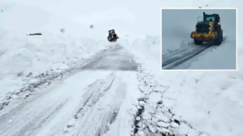 Hakkari'de 13 Köy ve 32 Mezra Yolu Ulaşıma Kapatıldı