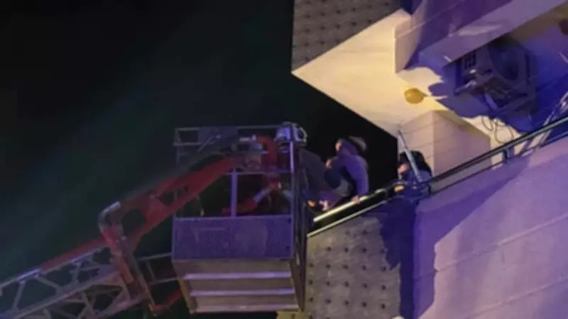 Hatay'da Elektrik Panosu Yangını: Bebek Dahil 3 Kişi Dumandan Etkilendi