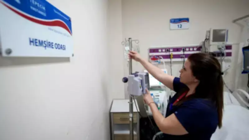 Hemşire Nazife Demir: Üçüz Anneliği ve Yoğun Bakım Mesaisini Aynı Anda Yürütüyor