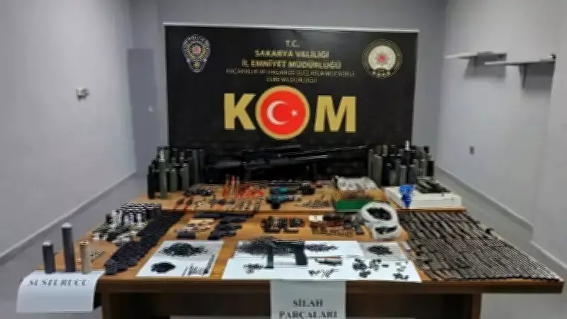 Hendek'te Silah Kaçakçılığı Operasyonu: DEAŞ Bağlantılı 2 Şüpheli Tutuklandı