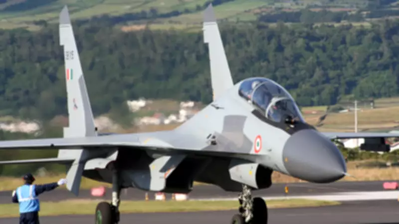 Hindistan'a Ait Savaş Uçağı Radardan Kayboldu: Arama Kurtarma Başlatıldı