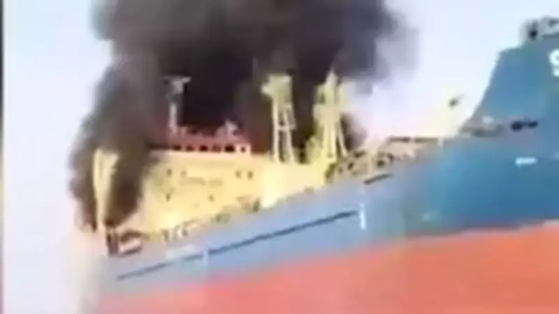 Hürmüz Boğazı'nda Kritik Gelişme: İran 10 Petrol Tankerini Vurduğunu Açıkladı
