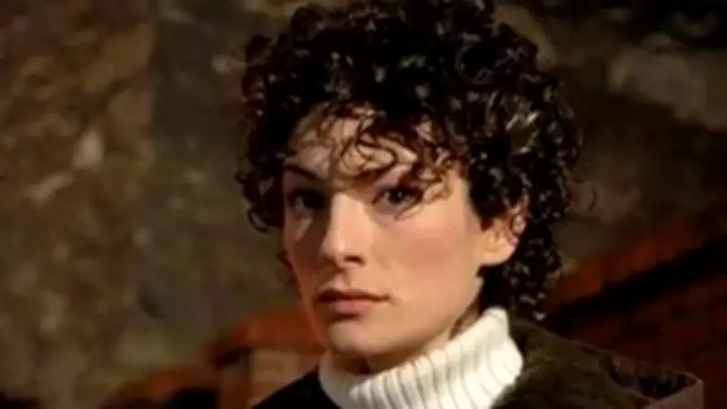 Hırsız Polis'in Mavi'si Özlem Düvencioğlu Yıllar Sonra Ortaya Çıktı!