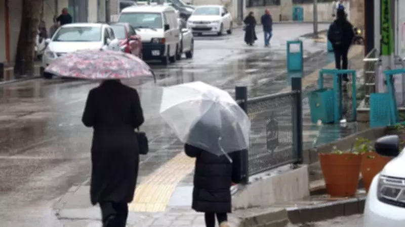 İçişleri Bakanlığı'ndan Sağanak ve Fırtına Uyarısı: 14 İlde Kuvvetli Yağış Bekleniyor