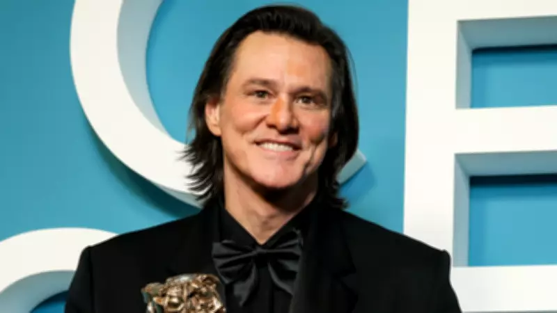 Jim Carrey'nin Yüzündeki Değişim ve Klon İddialarına Temsilciden Yanıt