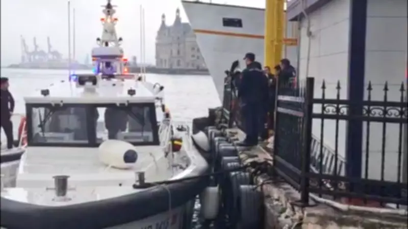 Kadıköy'de Üzücü Olay: Denizde Erkek Cesedi Bulundu