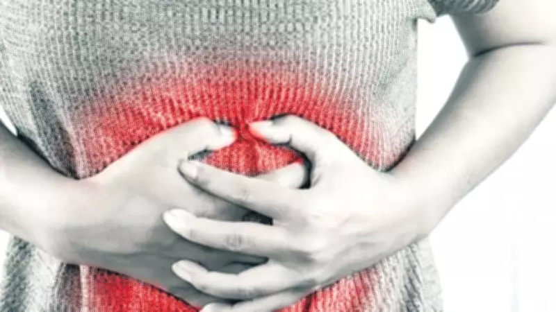 Kadınlar Geçmeyen Ağrıları Ciddiye Alın: Uzmanlar Uyarıyor