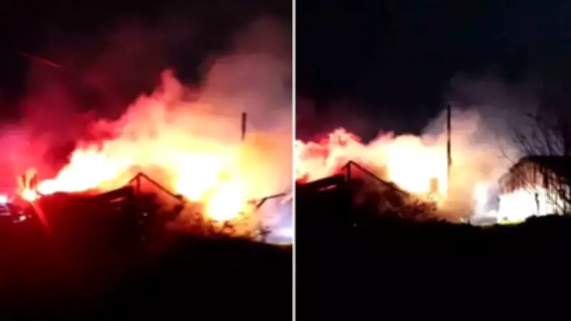 Karabük'te Samanlık ve Odunluk Yangını: İtfaiye Müdahalesiyle Kontrol Altına Alındı