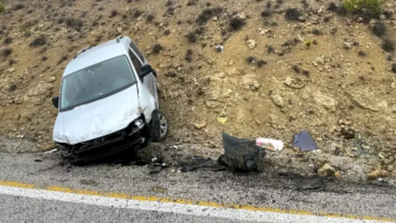 Karaman'da Hafif Ticari Araç Şarampole Savruldu: 13 Yaşındaki Çocuk Yaralandı