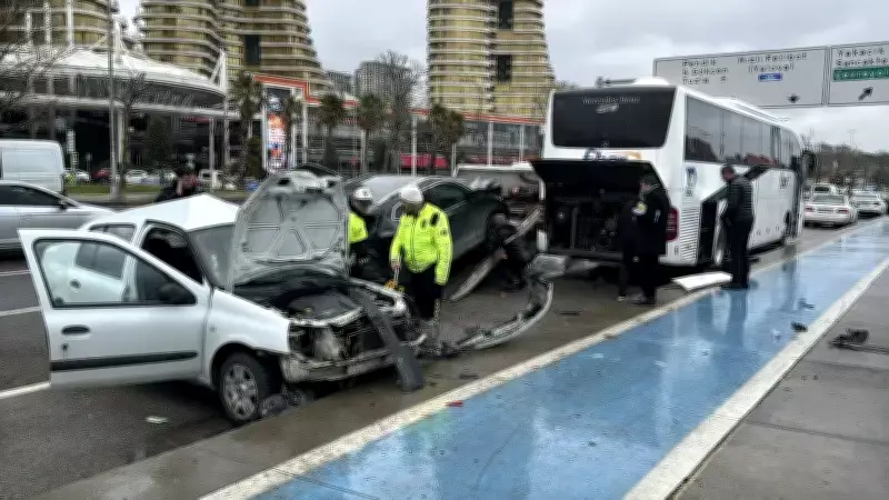 Kartal'da Zincirleme Trafik Kazası: 3 Yaralı, 1'i Ağır Durumda