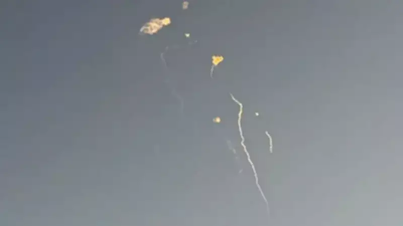 Katar, İran'dan Gelen Füze ve İHA Saldırılarını Başarıyla Savuşturdu