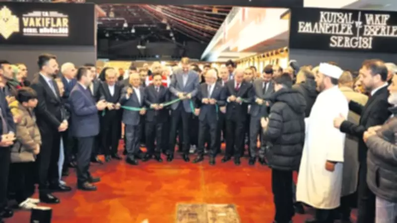 Kayseri'de Kutsal Emanetler Sergisi Ziyaretçi Akınına Uğruyor