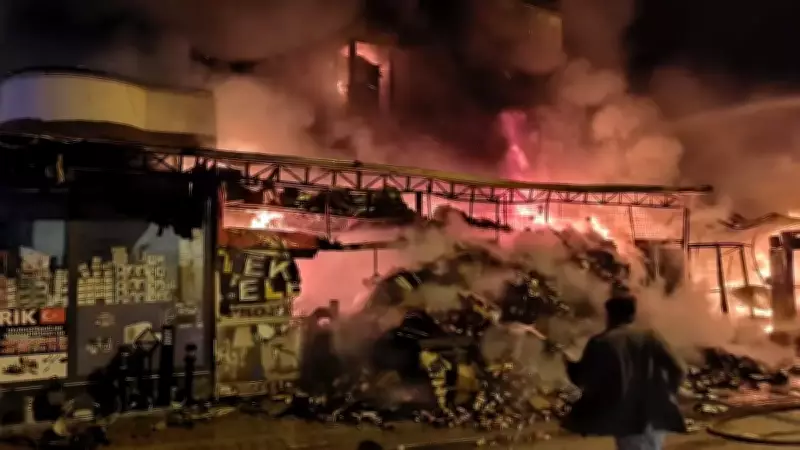 Kemer'de Elektrikçide Çıkan Yangın Korku ve Panik Yarattı