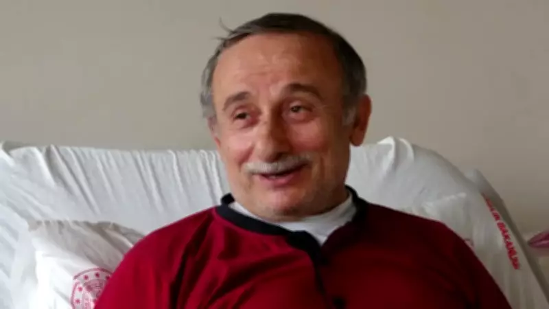 Kenan Hoca'ya Öğrencilerinden Duygulandıran Hastane Sürprizi