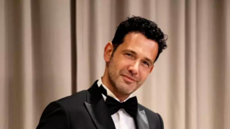 Keremcem Mutfakta! Kedisiyle Yaptığı Eğlenceli Paylaşım Sosyal Medyayı Salladı