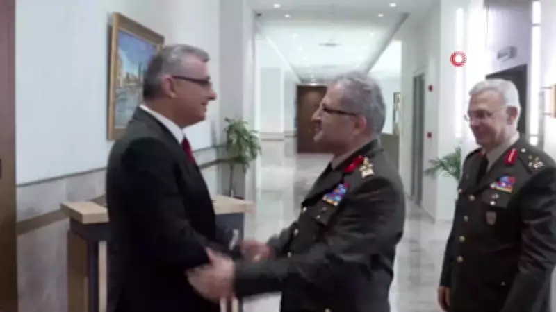KKTC Cumhurbaşkanı Erhürman, Kara Kuvvetleri Komutanı Tokel ile Görüştü