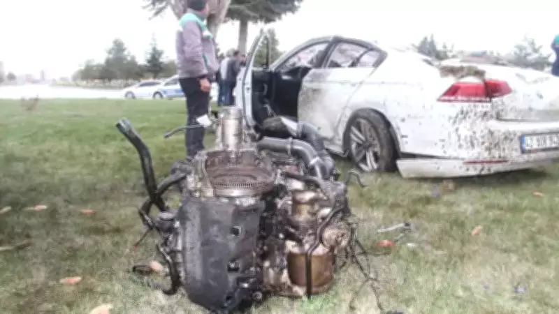 Konya Beyşehir'de Kontrolden Çıkan Otomobil Kavşakta Devrildi: Sürücü Yaralı