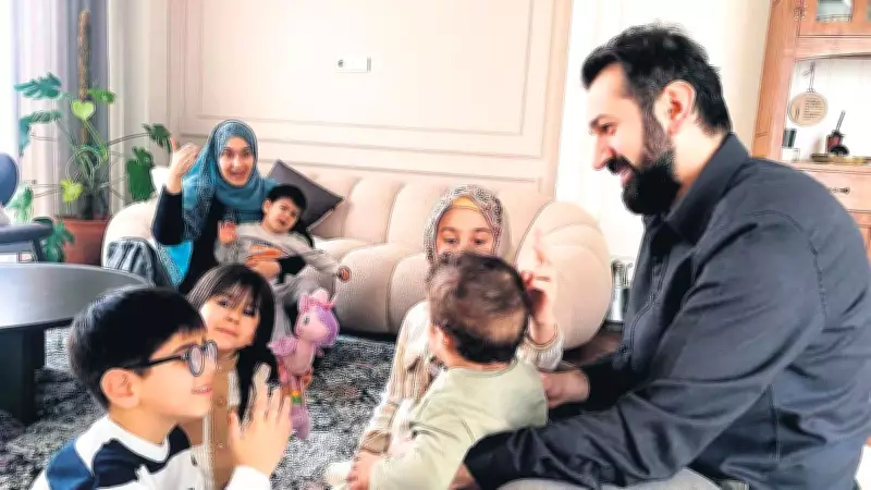Konya'da 4 Çocuklu Aile, Koruyucu Aile Olarak Kerem Ali'yi Evlat Edindi