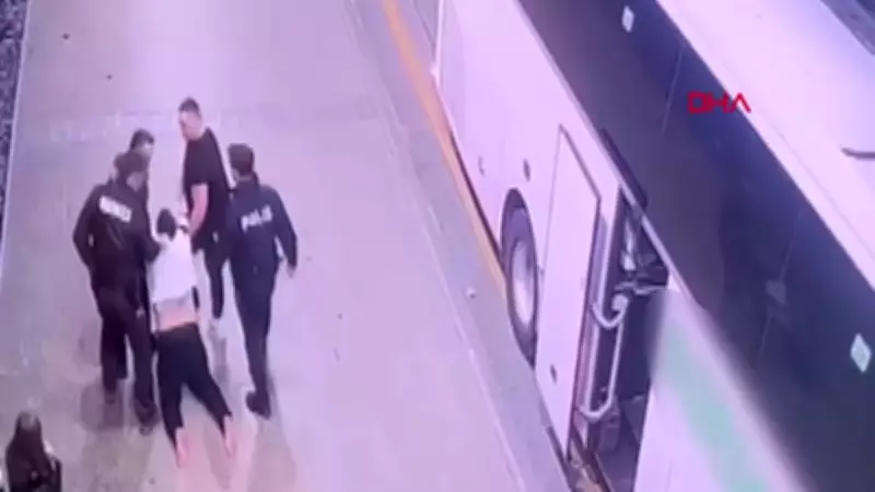 Konya'da Babasını Boğarak Öldüren Şüphelinin Bursa'da Yakalanma Anı Kameralara Yansıdı