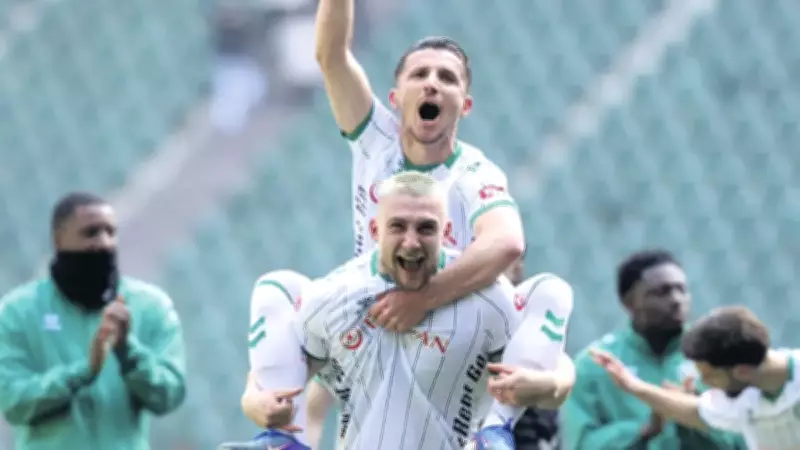 Konyaspor Kocaelispor'u Geriden Gelip Yendi, Selçuk İnan Kırmızı Kartla Tepki Gösterdi