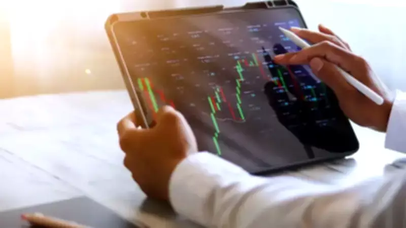 Küresel Piyasalarda Toparlanma: Hürmüz Boğazı Açıklamaları ve Ekonomik Veriler İyimserliği Artırıyor