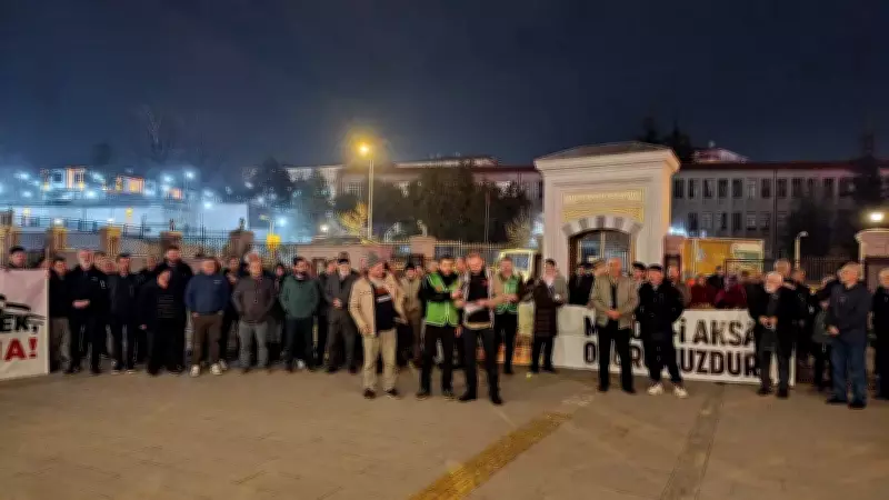 Kırıkkale'de Mescid-i Aksa ve Gazze için Teravih Sonrası Büyük Buluşma