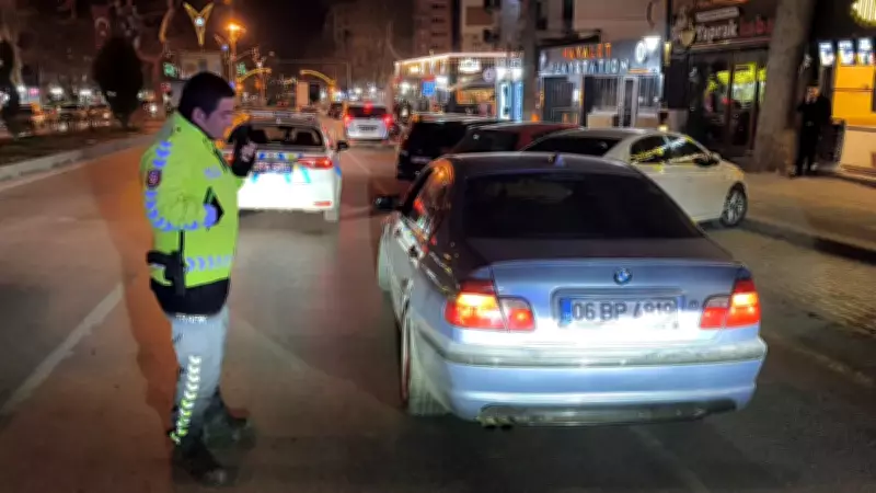 Kütahya'da Drift Yapan Sürücüye 140 Bin Lira Ceza ve Ehliyete El Konuldu