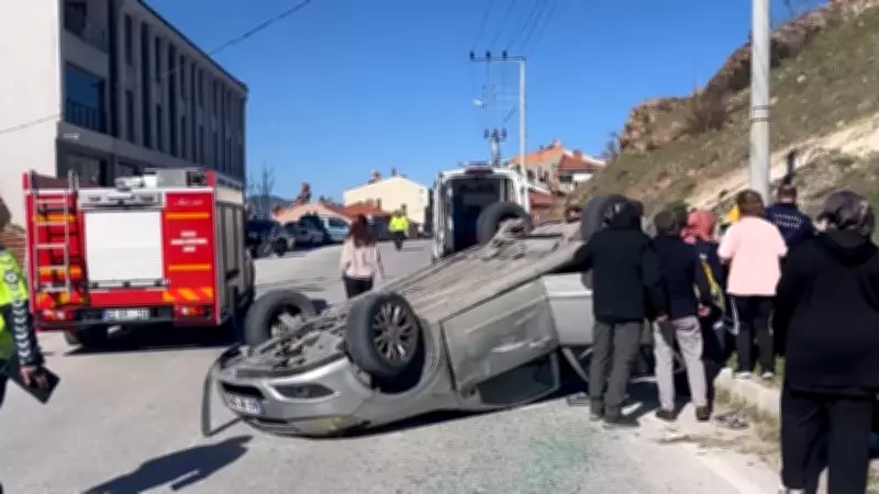 Kütahya'da Otomobil Takla Attı: Sürücü Yaralandı