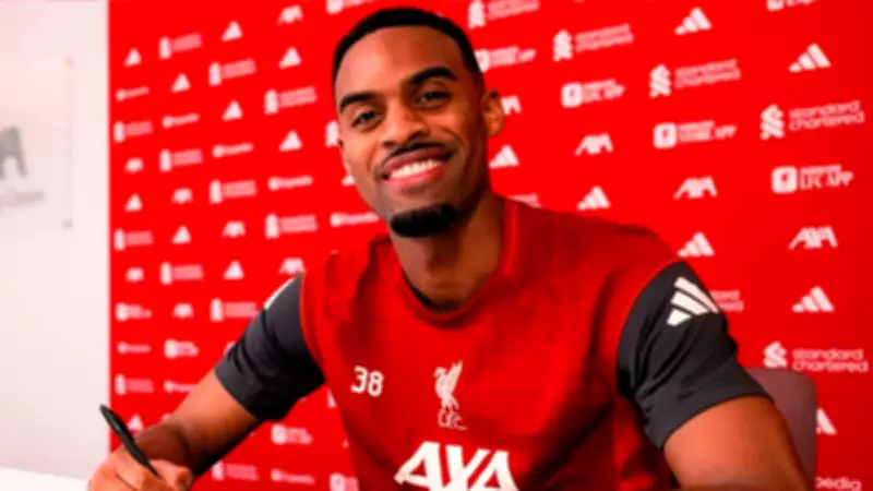 Liverpool, Ryan Gravenberch ile Sözleşmesini 2032'ye Kadar Uzattı