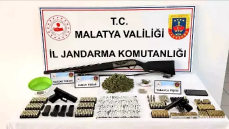 Malatya'da Uyuşturucu Operasyonu: 1 Gözaltı, Kubar Esrar ve Silahlar Ele Geçirildi